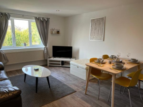 The Aldridge 2 Bedroom Apartment with FREE Parking